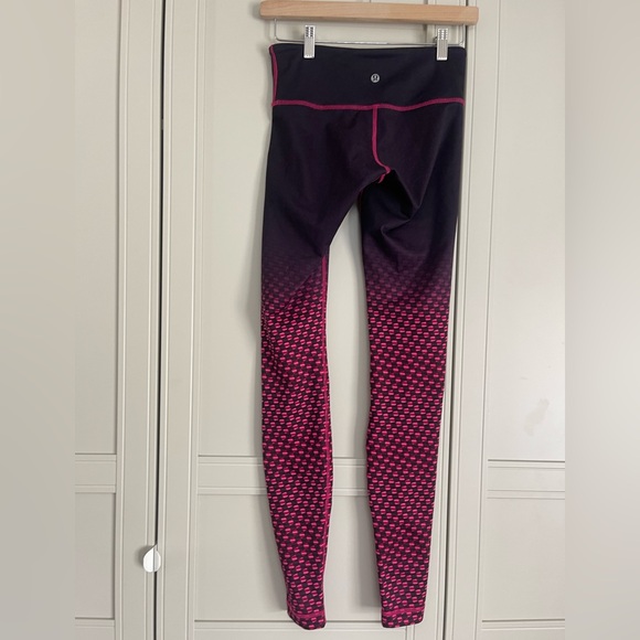 Lululemon Wunder Under Pant III *Full-On Luon
Deep Dive Dip Berry Rumble Black - Picture 7 of 13
